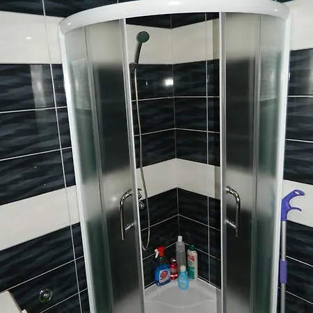 Sutjeska アパート